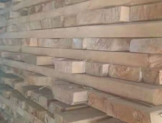 云南木业有限公司出售一批柏木扁柏枝板材产地四川有需要的速联糸