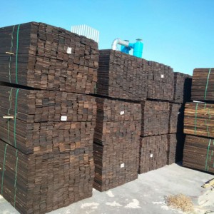 满洲里碳化木厂家批发 防腐木碳化桑拿板满洲里荣港木业有限公司