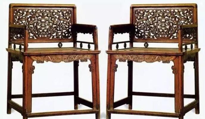 清十八世纪 红木玫瑰椅