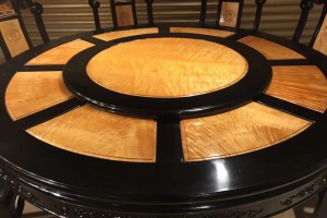 金丝楠木圆餐桌,圆台黑檀木框架大叶帧楠满花面板图片