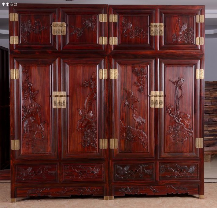 红木家具是中木商网陈昌文国传统的手工工艺品