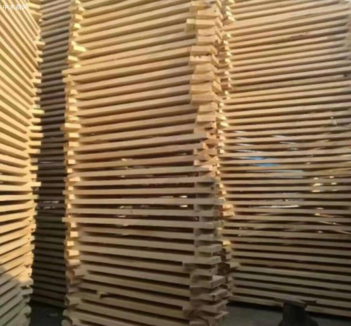 白杨木烘干板材、榆木烘干板材、红椿木烘干板材、白椿木烘干板材、苦楝木烘干板材