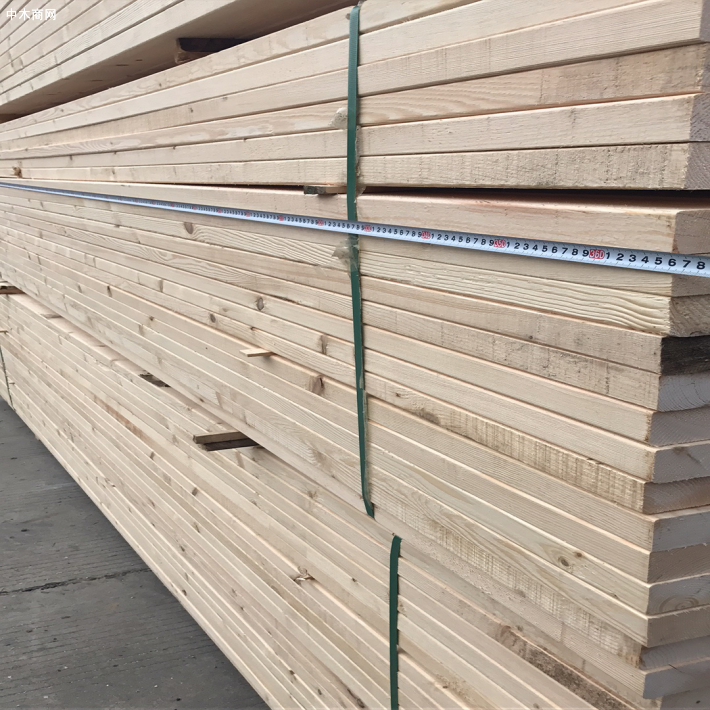 镇江创秋木业长期为广大客户需要的木材方料提供符合国际标准的林产品标准