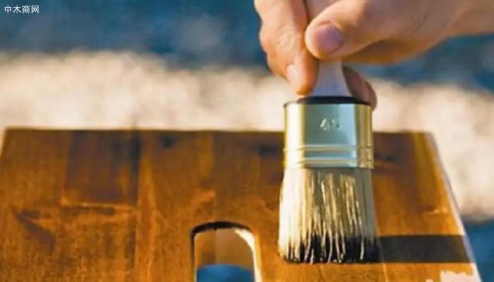 木材含水率高对涂装的影响