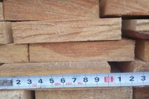 樟松床板料-樟松板材价格-樟松板材批发图3