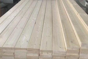 床板用实木好还是板材的好？实木床板选松木还是杉木合适？