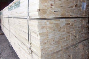 智利松木板材,新西兰松集成材,松木薄板集成材厂家供应