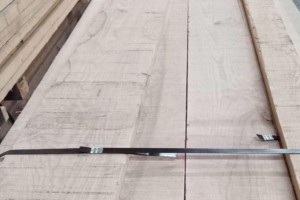 水曲柳实木板材的优点有哪些？