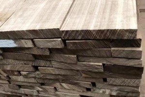 张家港林滋木业非洲乌金木板材高清图片