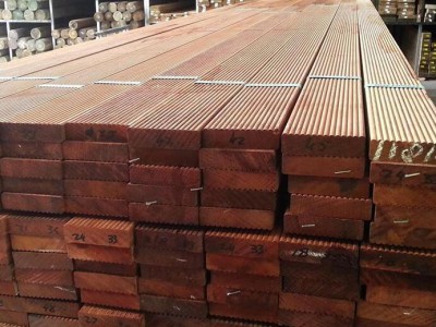 印尼菠萝格防腐木板材生产加工厂家上海工厂定制