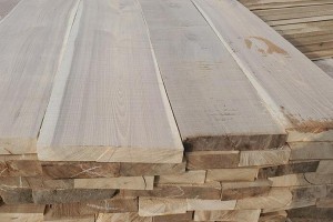 榆木板材怎么防止开裂及价格多少钱一方?