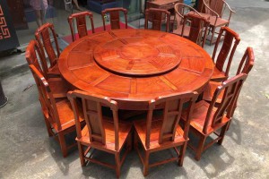 缅甸花梨国色天香两米大圆餐桌高清图片
