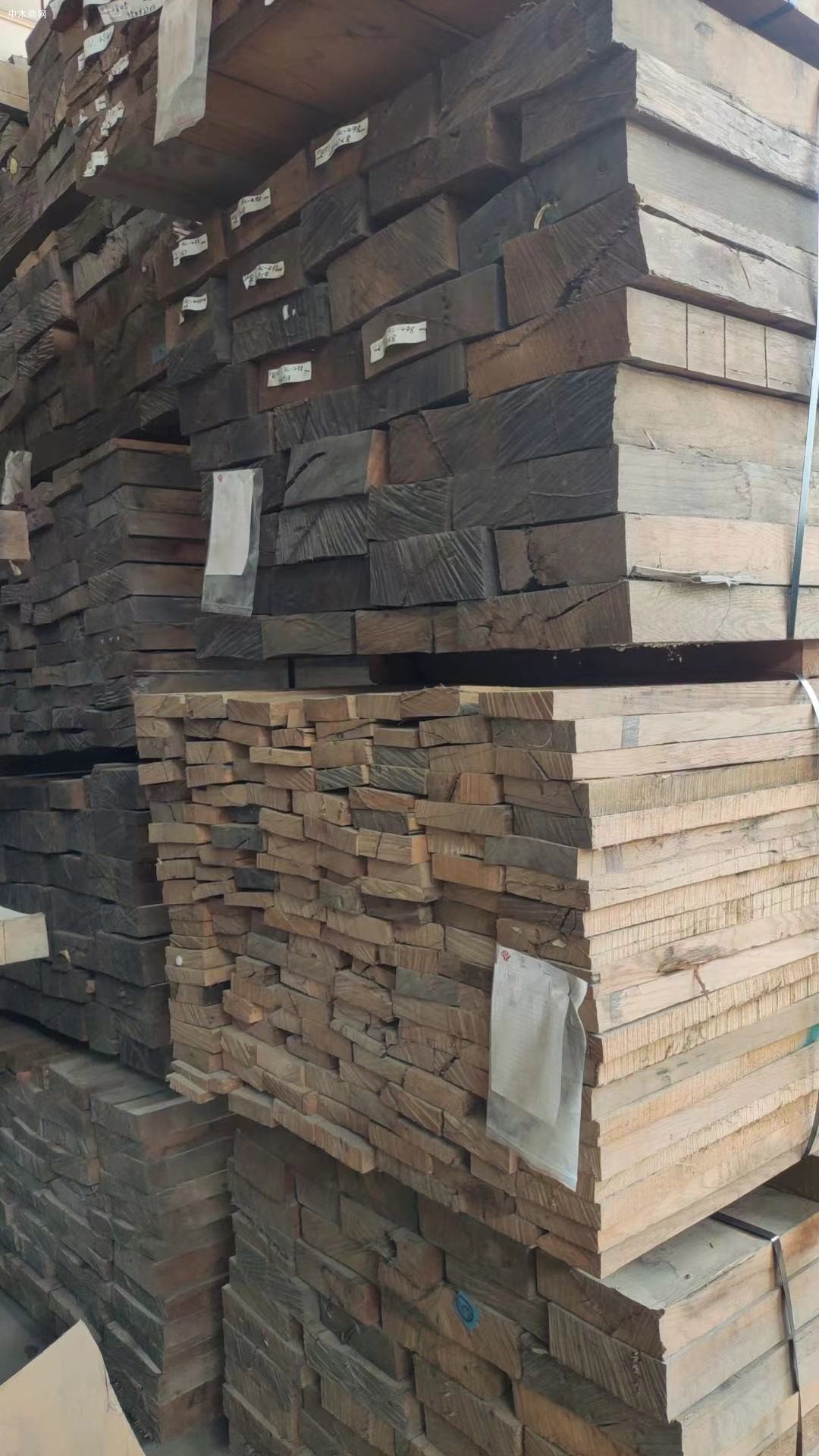 红橡木木板材250吨价格美丽厂家